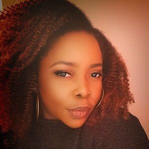 Meet your Posher, Lola